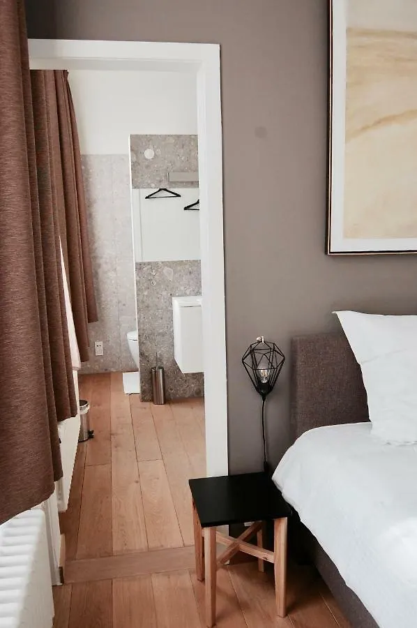 브뤼헤 De Voorplaats B&B 0*,